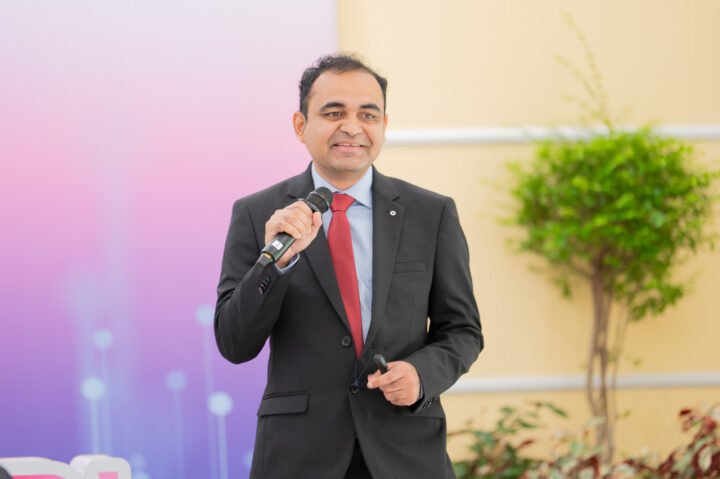 Dr. Muthu Kumar Chandrasekaran
Expert in Artificial Intelligence and Computer Technology and former Applied Science Manager, Amazon AI